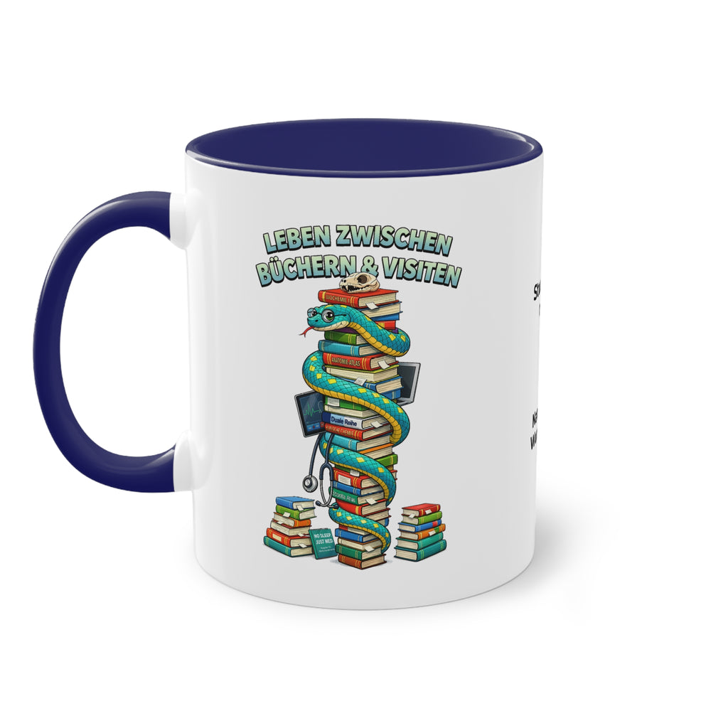 Farbige Tasse der Medizinstudierenden mit eigenem Text